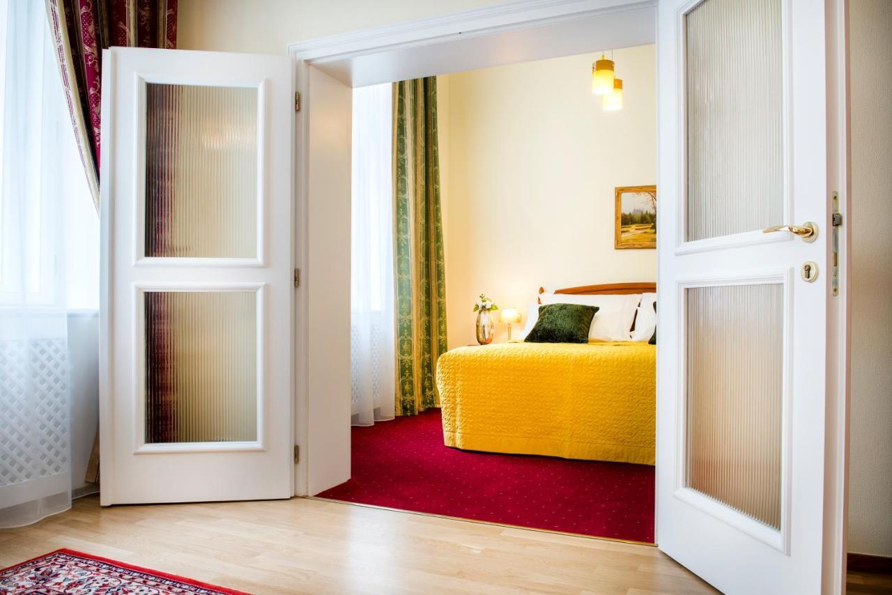 Boutique Hotel Seven Days Prague Exterior photo